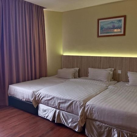 Gaya Centre Hotel Kota Kinabalu Buitenkant foto