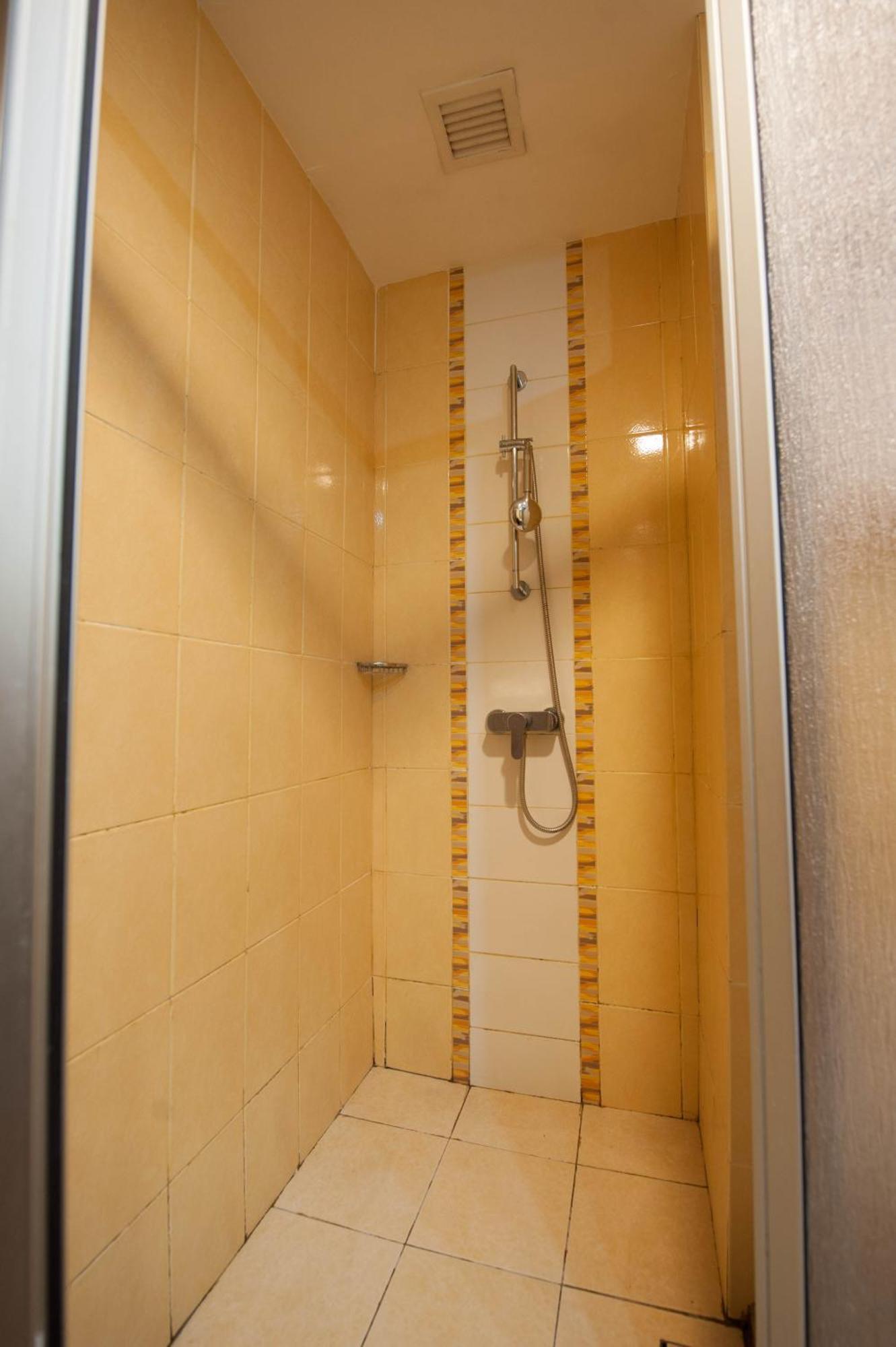 Gaya Centre Hotel Kota Kinabalu Kamer foto
